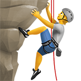 चढ़ाई करता हुआ व्यक्ति